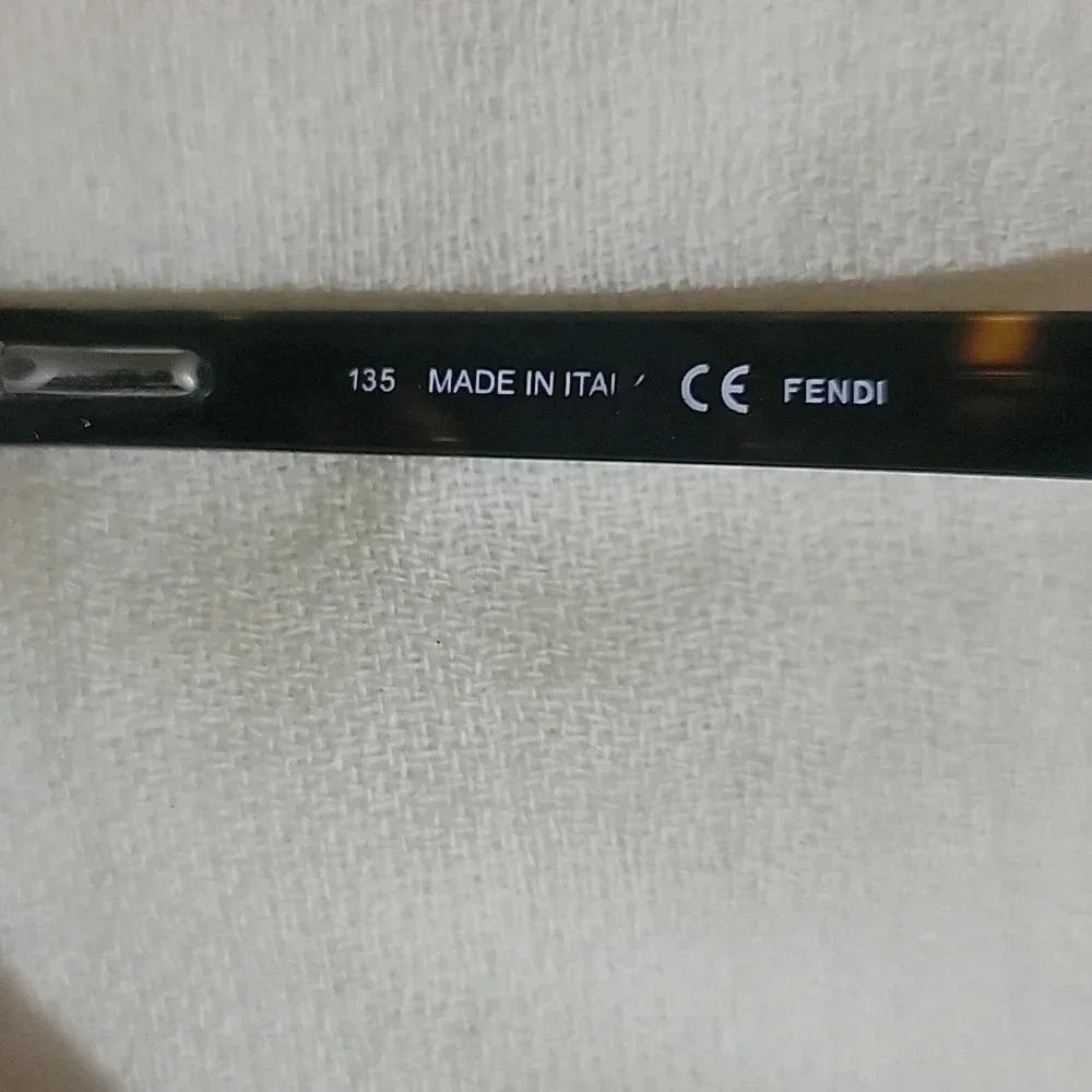 Fendi - Picture 6 of 8